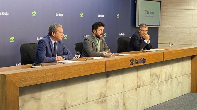 Aprobado el I Plan de Igualdad de la CAR "un hito administrativo político y social" después de "40 años"