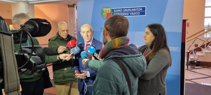 Erkoreka, en declaraciones a los medios de comunicación tras participar en un acto en la Academia Vasca de Policía y Emergencias de Arkaute (Álava)