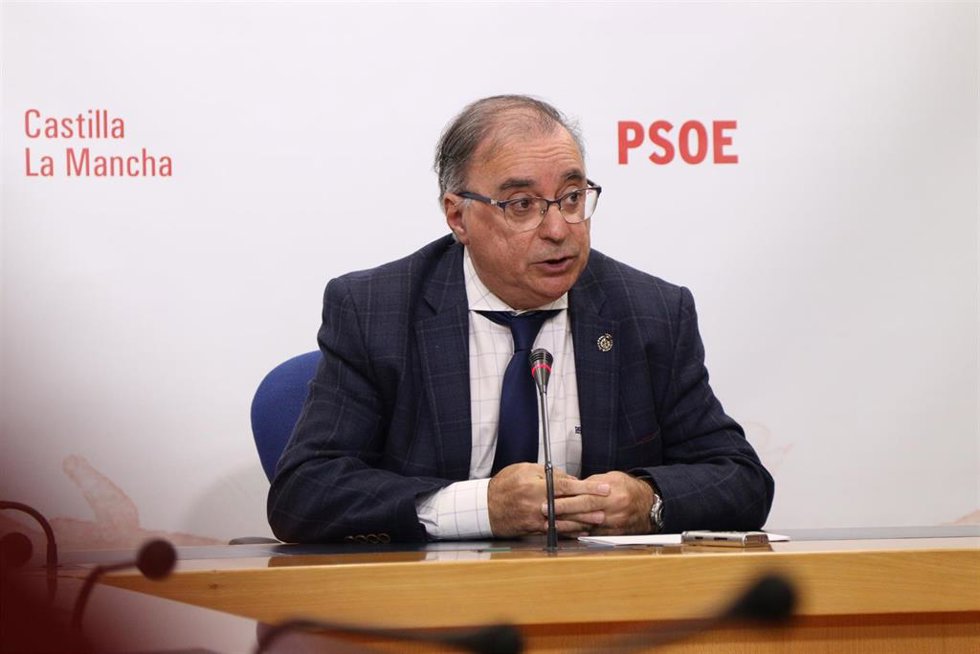 El presidente del Grupo Parlamentario Socialista en las Cortes de C-LM, Fernando Mora