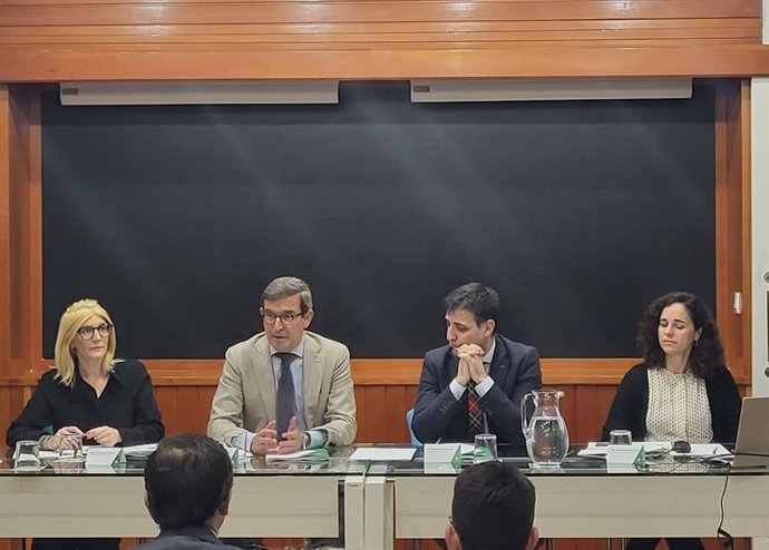 Política Industrial expone nuevas ayudas para el sector aeroespacial andaluz por importe superior a los cien millones