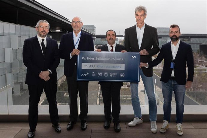 Emilio Gayo (Telefónica España), Antonio Martín (ACB), Fernando Piquer (Movistar Riders), Ignacio Triana (Movistar Estudiantes) y Francisco Greciano Rodriguez (FESBAL).