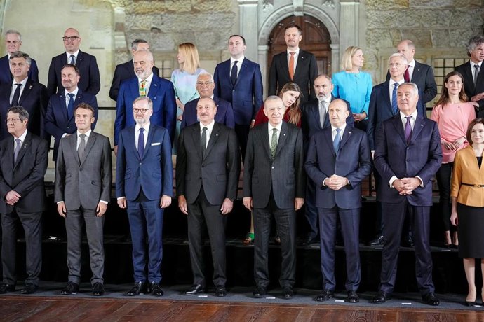 Archivo - Reunión en octubre de líderes de la Comunidad Política Europea