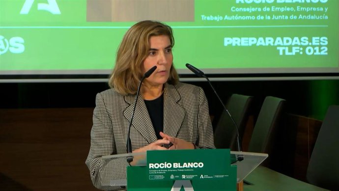 Empleo formará a 59.000 mujeres de zonas rurales en nuevas tecnologías y entornos digitales