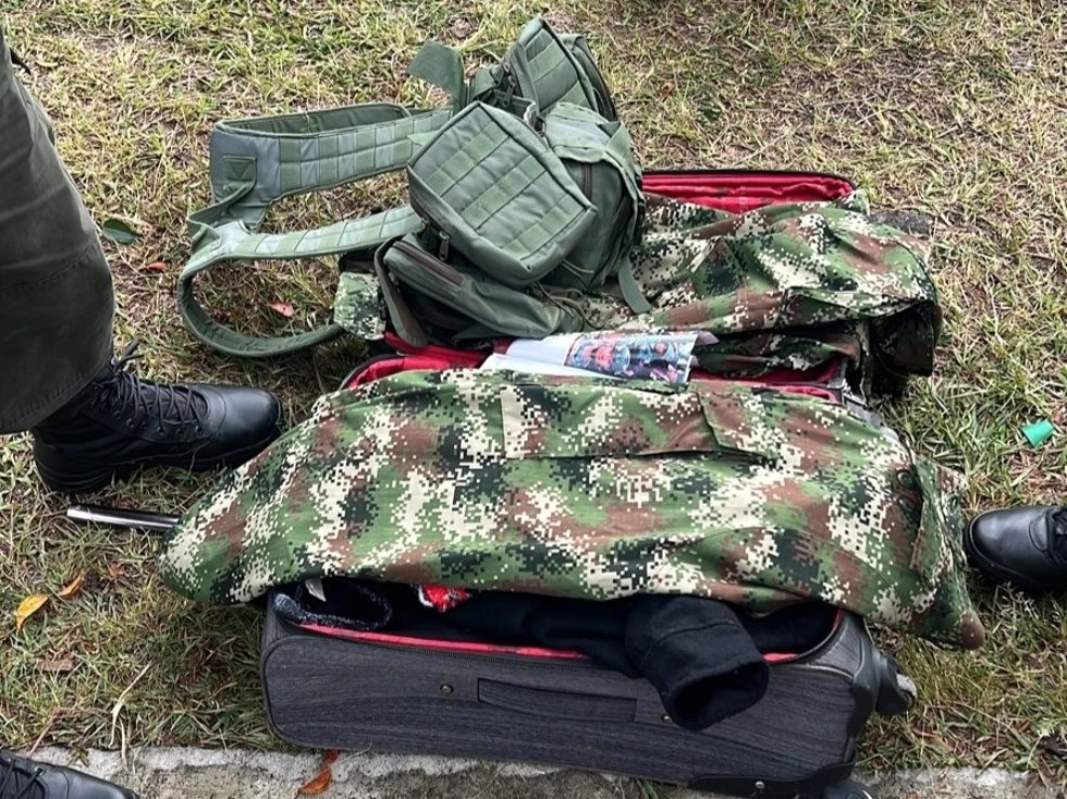 Pertenencias del militar secuestrado