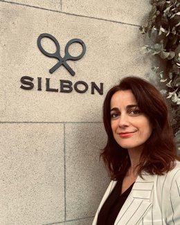 Silbon ficha a la exdirectora de marketing de Suarez para reforzar la plantilla tras un cierre anual "exitoso"