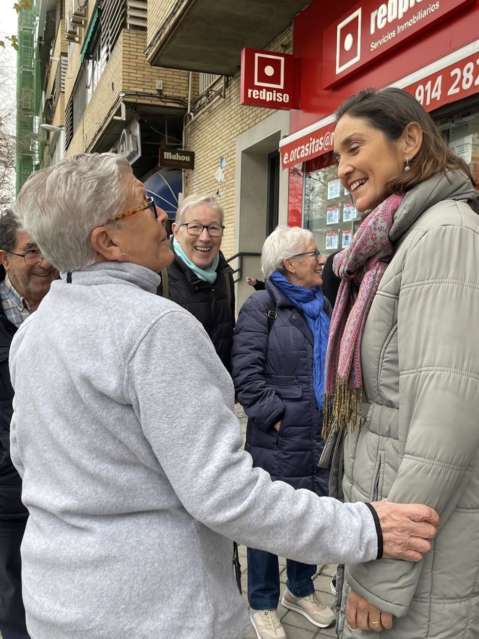 La candidata socialista a la Alcaldía de Madrid, Reyes Maroto, también ministra de Industria, Turismo y Comercio, Reyes Maroto, en Orcasitas