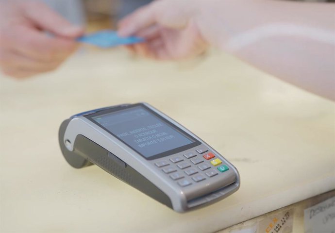 Archivo - Pago con tarjeta