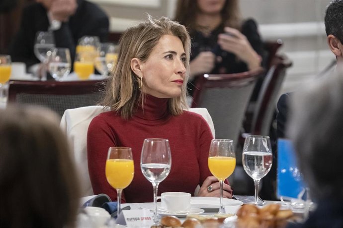 La ministra de Transportes, Movilidad y Agenda Urbana, Raquel Sánchez, durante un desayuno informativo de Europa Press, en el Hotel Rosewood Villa Magna, a 12 de enero de 2023, en Madrid (España).