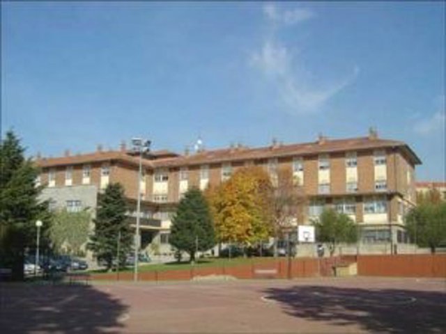Fachada del Teologado Interdiocesano de Ávila.