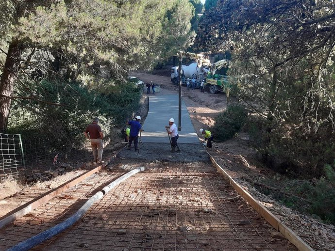 Archivo - Trabajos de mantenimiento en Lugar Nuevo, en la Sierra de Andújar.