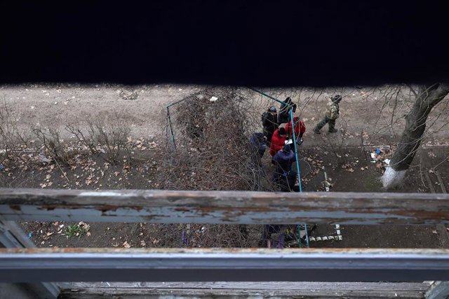 Zona residencial destruida por un misil en la ciudad de Jersón