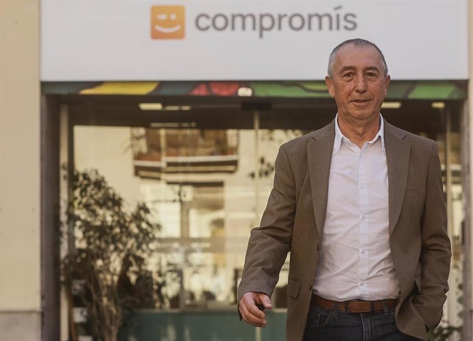El diputado de Compromís en el Congreso, Joan Baldoví, presenta su candidatura a las primarias de la coalición