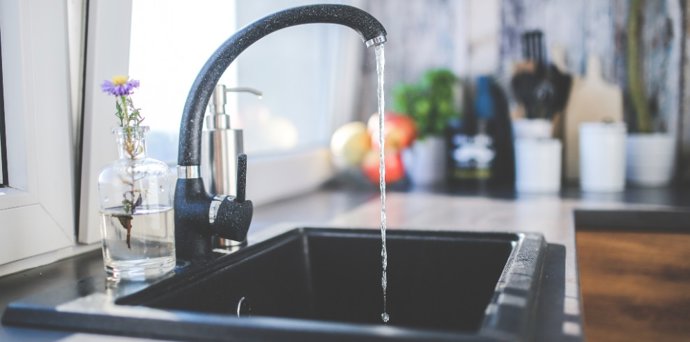 Archivo - La convocatoria promueve la mejora y reducción de pérdidas en la red de abastecimiento de agua potable y ofrece la digitalización de la red.