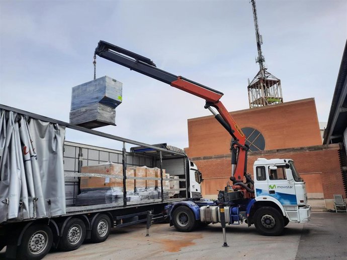 Fundación Telefónica envía generadores a Ucrania para garantizar el funcionamiento de equipamientos de primera necesidad
