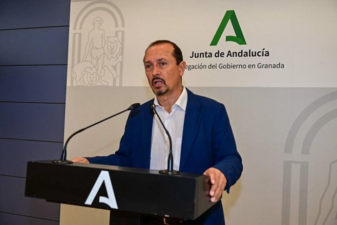 Archivo - El delegado territorial de Turismo, Cultura y Deporte de la Junta en Granada, Fernando Egea, en imagen de archivo.