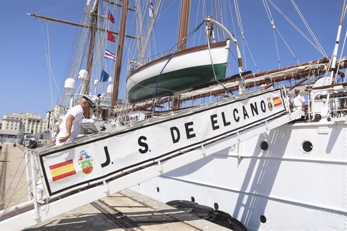 Archivo - Acto de recibimiento del Buque Escuela 'Juan Sebastián de Elcano' tras finalizar su 94 crucero de instrucción en el Muelle Reina Victoria, a 21 de julio de 2022 en Cádiz (Andalucía, España). ARCHIVO