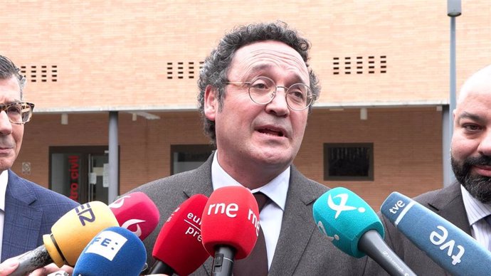 El fiscal general del Estado, Álvaro García Ortiz, atiende a los medios de comunicación en Mérida