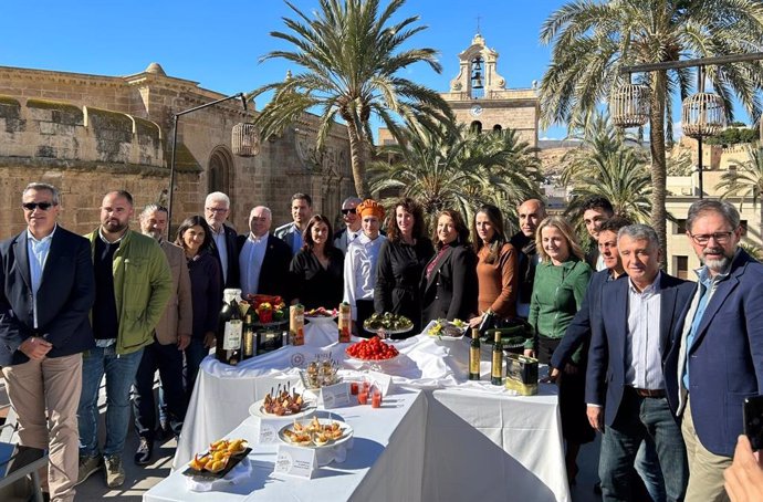 La consejera de Agricultura asiste a la clausura de 'Almería con sabor'.