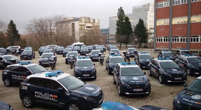 La policía Nacional renueva su flota de vehículos.