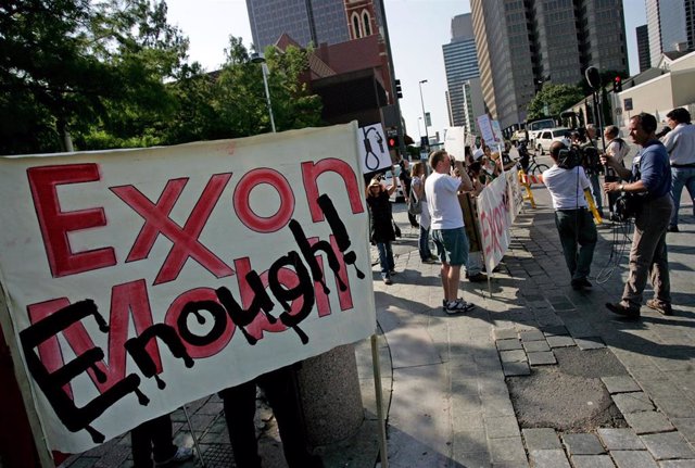 Manifestación contra Exxon en Estados Unidos.