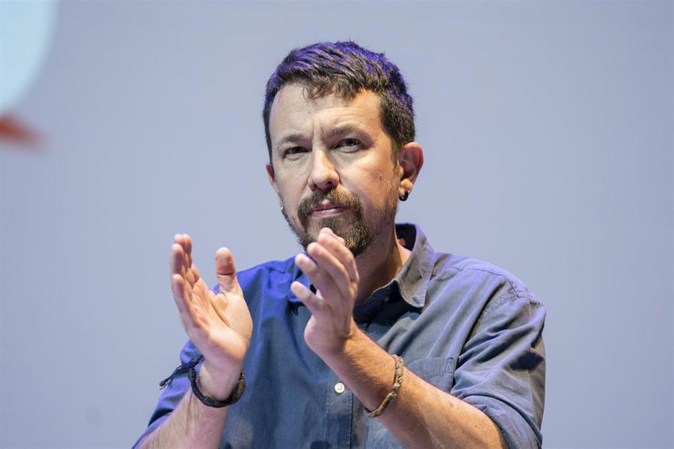 Archivo - El exlíder de Podemos, Pablo Iglesias, en el acto de de la 'Uni de otoño' en el Teatro Coliseum, a 6 de noviembre de 2022, en Madrid (ARCHIVO)