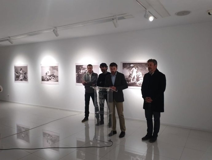 La Sala de Arte El Brocense expone la muestra 'Caprichos y desastres'