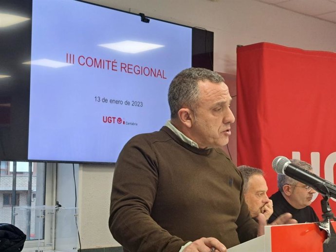 Mariano Carmona, secretario general de UGT en Cantabria