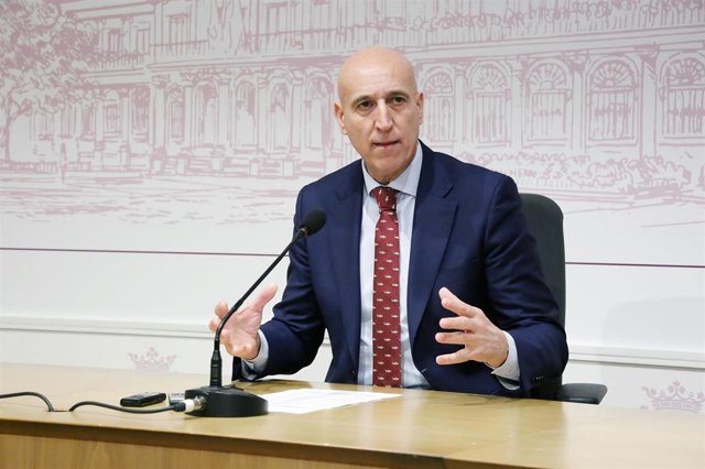 El Ayuntamiento impulsará la candidatura de León como Ciudad Patrimonio de la Humanidad .