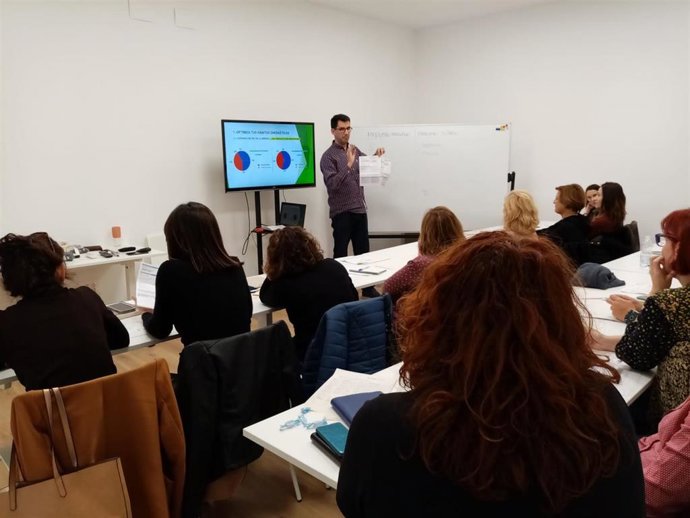 Talleres sobre ahorro energético para falleros, ONG, asociaciones culturales y colectivos domiciliados en Valncia