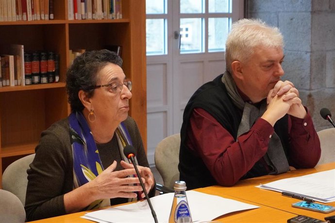 La presidenta del Consello da Cultura Galega, Rosario Álvarez, y el vicepresidente, Xosé Manoel Núñez Seixas, este viernes en la presentación de la programación del 40 aniversario de la institución.