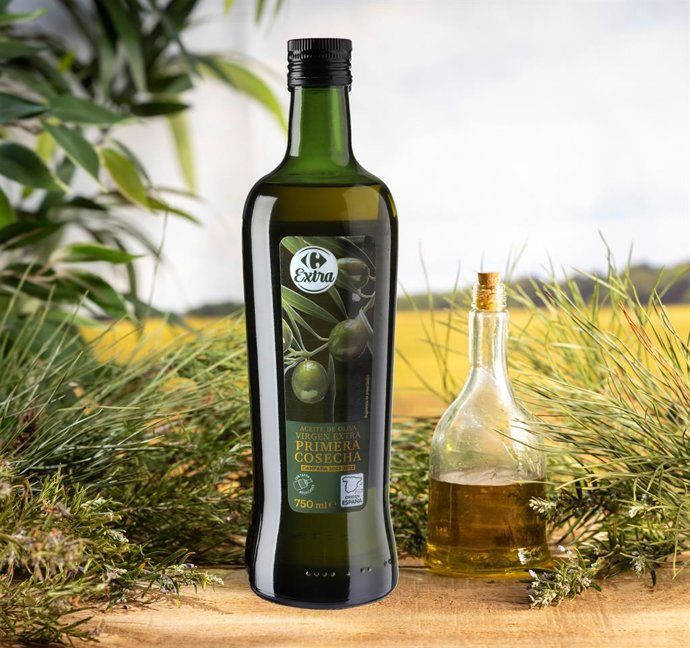 Carrefour lanza su edición limitada de aceite de oliva virgen extra primera cosecha.