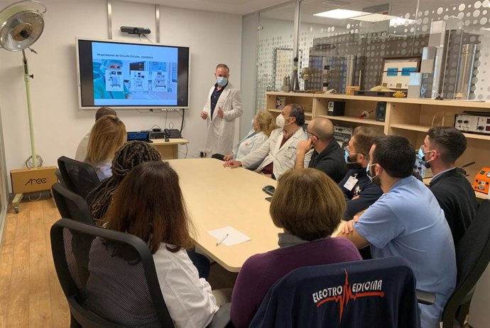 Sesiones de formación en Electromedicina en el Virgen del Rocío de Sevilla.
