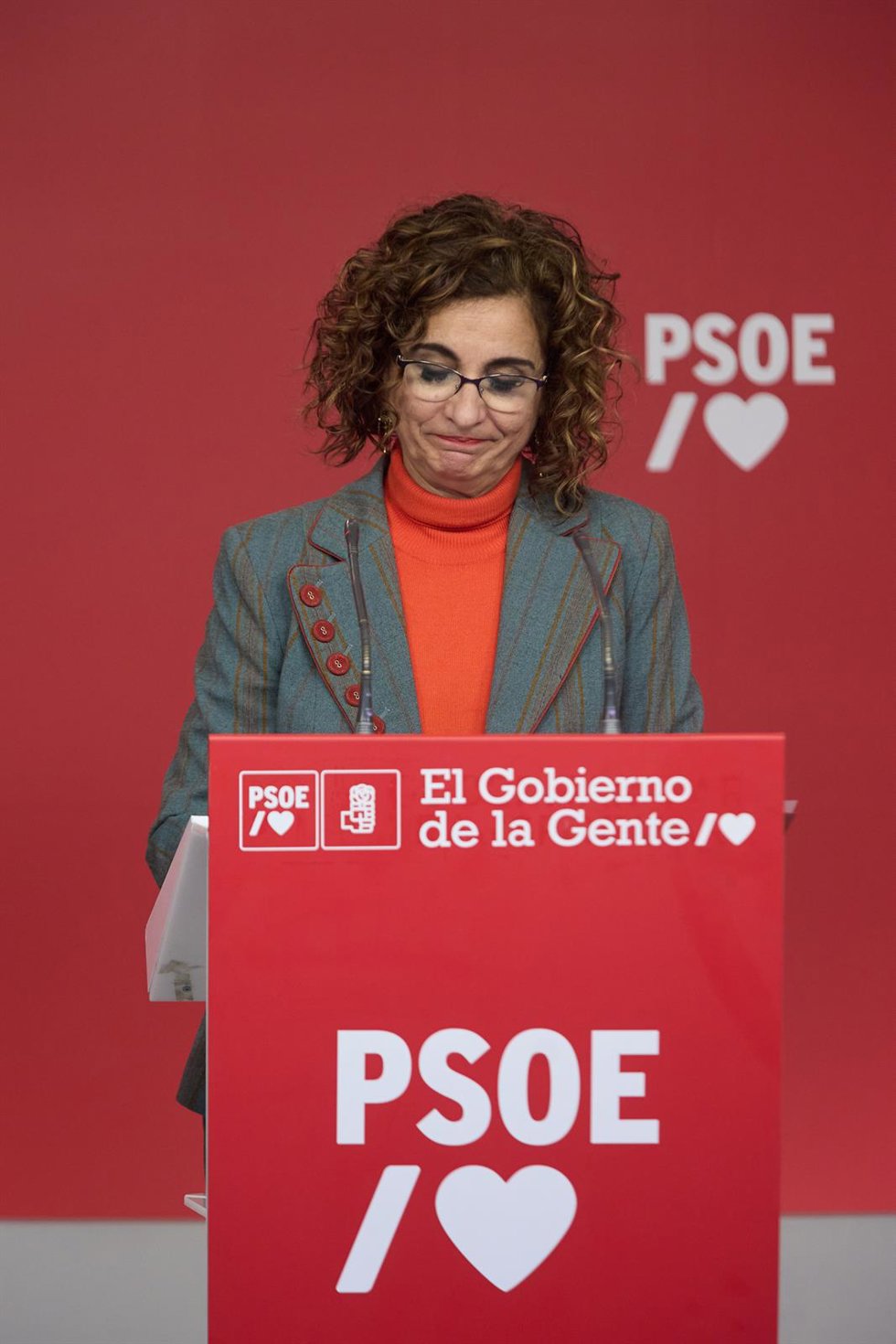 La vicesecretaria General y ministra de Hacienda y Función Pública, María Jesús Montero, comparece tras la segunda reunión del año de la Ejecutiva Federal del PSOE, en la sede del Partido Socialista, a 13 de enero de 2023, en Madrid (España). Durante la