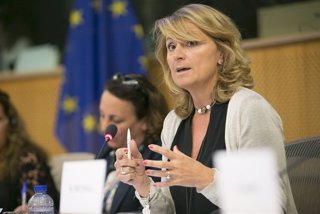 Archivo - La eurodiputada del PP, Rosa Estaràs