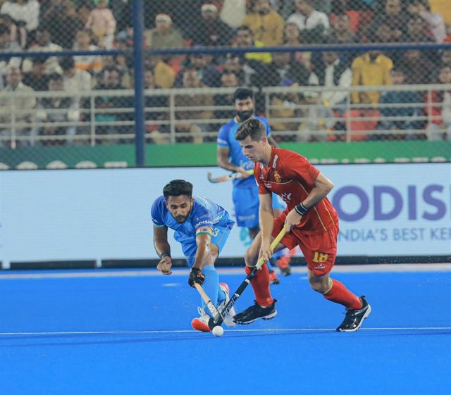 El jugador español de hockey hierba Joaquín Menini en el partido de España contra India en el Mundial de India 2023