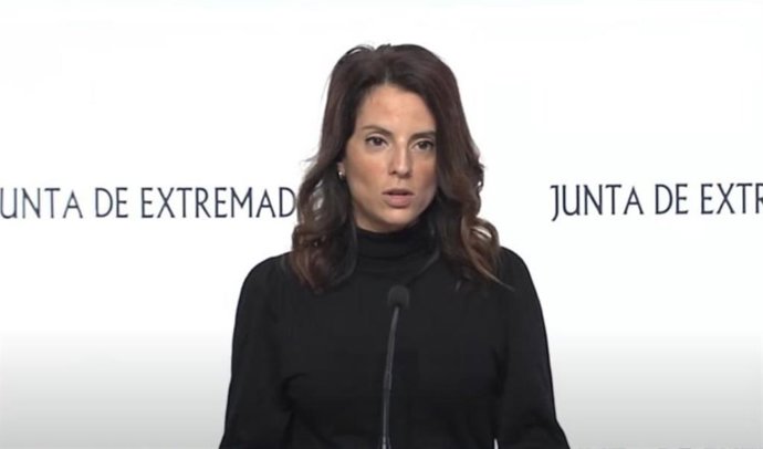 La consejera de Cultura, Turismo y Deportes, Nuria Flores Redondo, en rueda de prensa