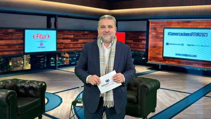 Iberia, Renfe, Paradores y NH participan en 'Conversaciones Fitur' para analizar los retos del sector.