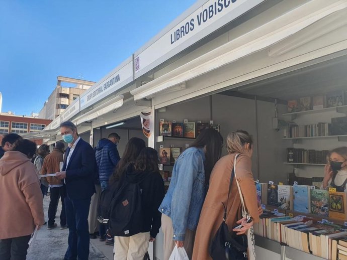 La Feria del Libro celebrada en el Espacio Séneca de Alicante.