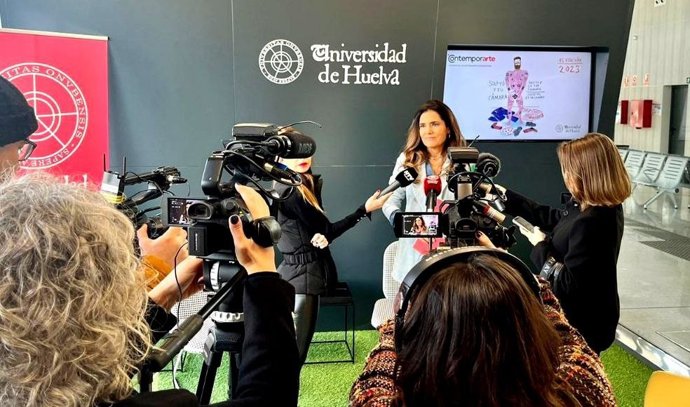 La vicerrectora de Proyección Social y Universitaria de la Universidad de Huelva, Joaquina Castillo.