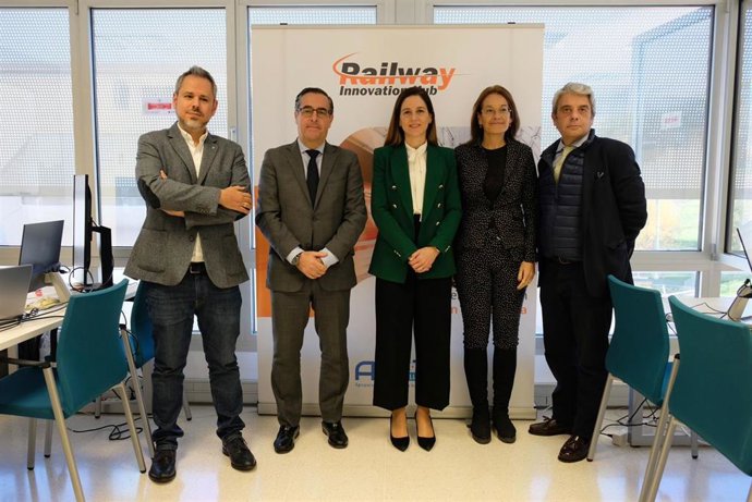 La Junta promoverá innovación y desarrollo tecnológico a través de los clústeres andaluces