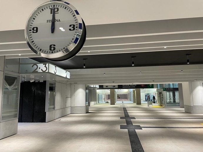 Vestíbulo de los 80 recuperado en Chamartín