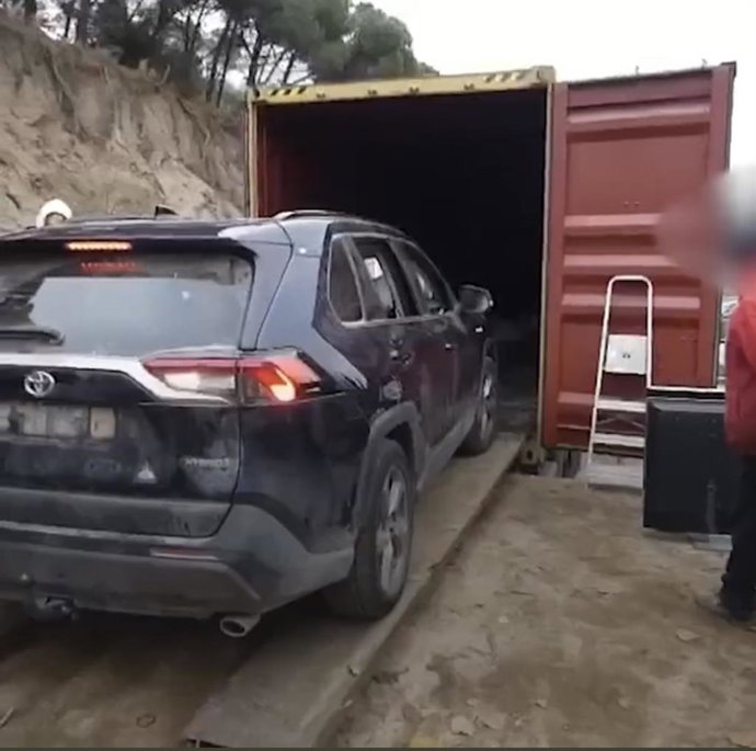 Desarticulat un grup criminal especialitzat en el robatori de vehicles que enviaven a Gmbia
