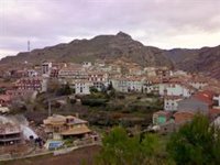 El fiscal pide 15 meses de prisión para el exalcalde de Viguera por haberse quedado parte del gasoil del colegio