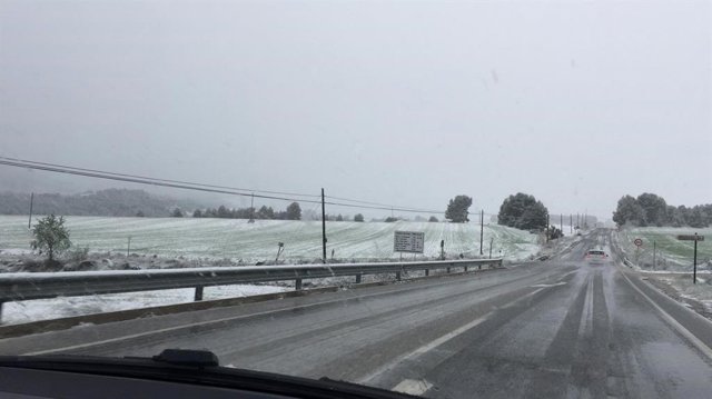 Archivo - Nieve en Alcoi en imagen de archivo