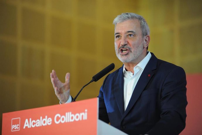 Archivo - El candidato del PSC a la Alcaldía de Barcelona, Jaume Collboni, interviene en el acto de proclamación de su nuevo cargo