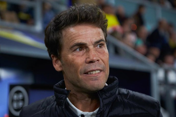 Joan Francesc Ferrer "Rubi",  entrenador del Almería