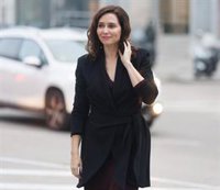 Ayuso llama a Sánchez "apoderado de sediciosos" que busca ser el jefe de jueces, periodistas y empresas