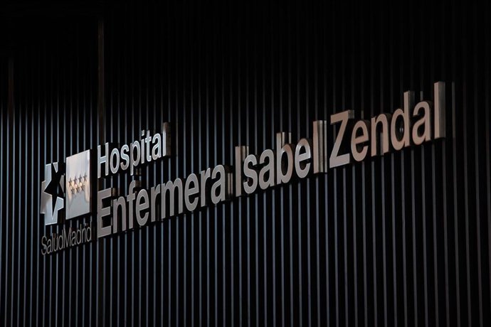 Exterior del Hospital Público Enfermera Isabel Zendal, a 13 de enero de 2023, en Madrid (España). La Consejería de Sanidad de la Comunidad de Madrid reactiva hoy el Hospital Público Enfermera Isabel Zendal ante los picos asistenciales por la gripe y otr