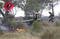 El incendio forestal en Aigües obliga a evacuar preventivamente a más de 200 vecinos de sus viviendas