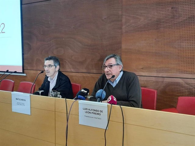 El presidente del COAAT Mallorca, Luis Alfonso de León, y el secretario técnico COAAT Mallorca, Mateo Moyà.